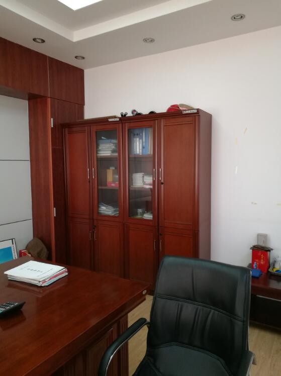 �Ϸ�****��˾λ�ڷ����h�����(zh��n)����(n��i)����ɽ��Է�Ŀ�е��k���O(sh��)�䡢�����Ｐ�ڽ������Ј��rֵ�u��