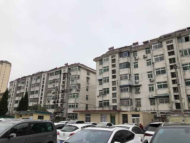 �Ϸ���**�´�С�^(q��)���и����(xi��ng)Ŀ�漰��λ�ںϷ��кɻ�·�����ƌW(xu��)�u·�|������·�ϺϷ���**�´�С�^(q��)סլ�÷�ͬ�^(q��)�������ͨ��Ʒ���Ј��r(ji��)���u���(xi��ng)Ŀ